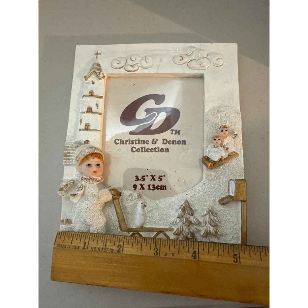 Christine & Denon Collection Winter Scene 3D Picture Frame 3.5x5 White Gold